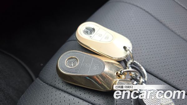 Mercedes-Benz E-Class 2025, фото 29