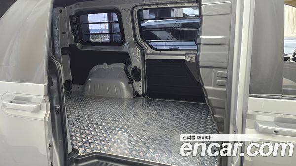 Hyundai Staria 2024, фото 17