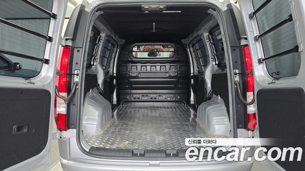 Hyundai Staria 2024, фото 21