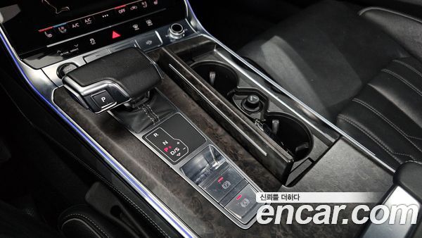 Audi A7 2021, фото 11