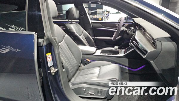 Audi A7 2021, фото 17