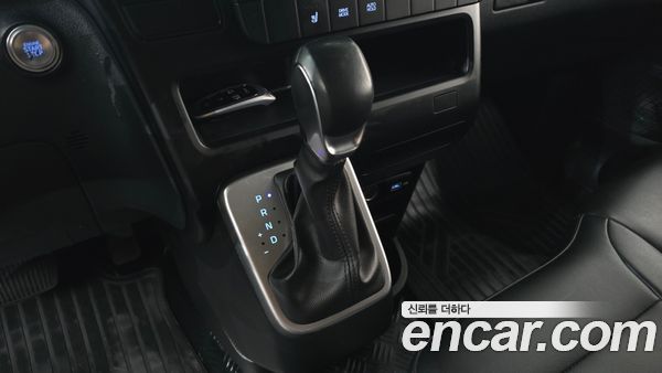 Hyundai Staria 2022, фото 9