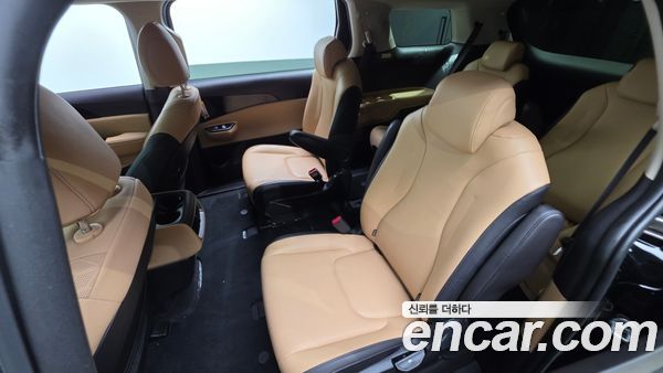 Kia Carnival 2023, фото 16
