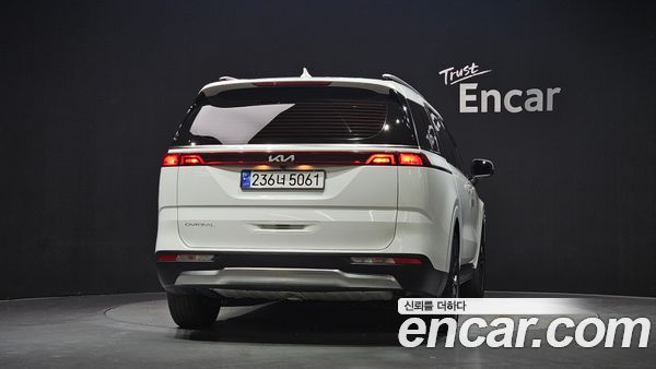 Kia Carnival 2023, фото 4