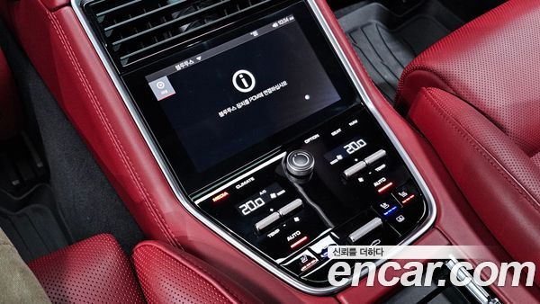 Porsche Panamera 2020, фото 25