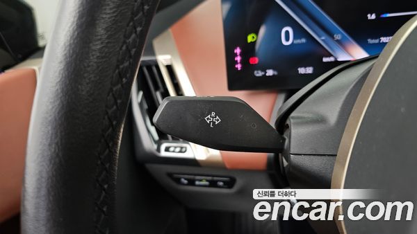 BMW iX 2023, фото 29