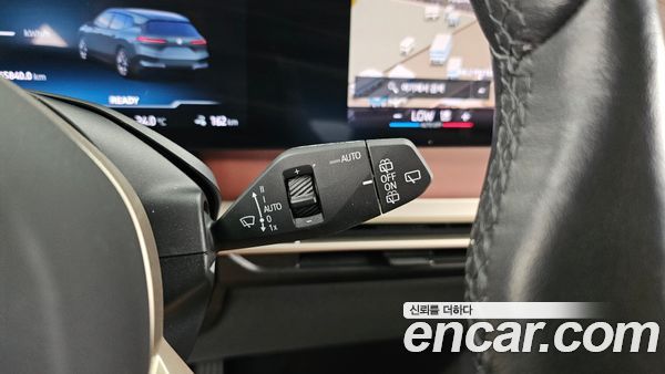 BMW iX 2023, фото 30