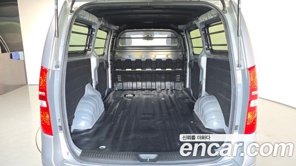 Hyundai Grand Starex 2021, фото 25
