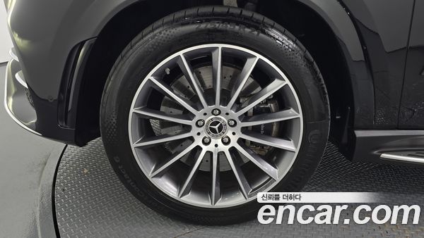 Mercedes-Benz GLE 2023, фото 5