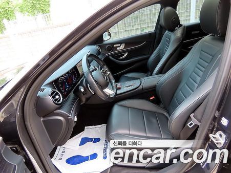 Mercedes-Benz E-Class 2021, фото 5