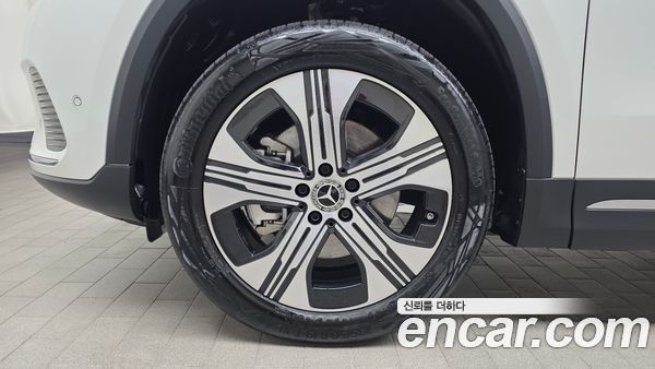 Mercedes-Benz EQA 2026, фото 4