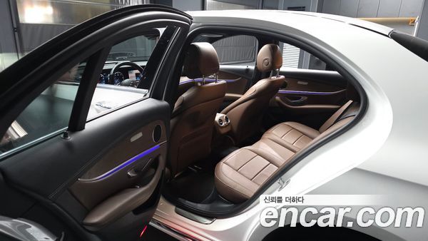Mercedes-Benz E-Class 2021, фото 15