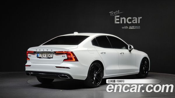 Volvo S60 2021, фото 2