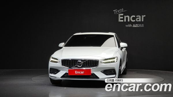 Volvo S60 2021, фото 3