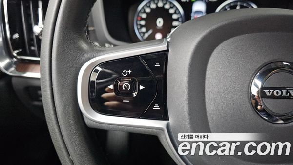 Volvo S60 2021, фото 32