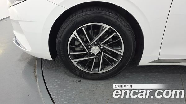 Hyundai Grandeur 2023, фото 5
