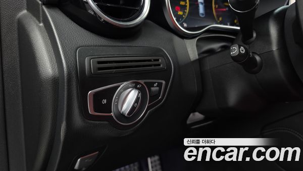 Mercedes-Benz GLC 2020, фото 32
