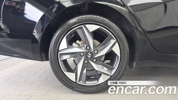 Hyundai Elantra 2021, фото 5