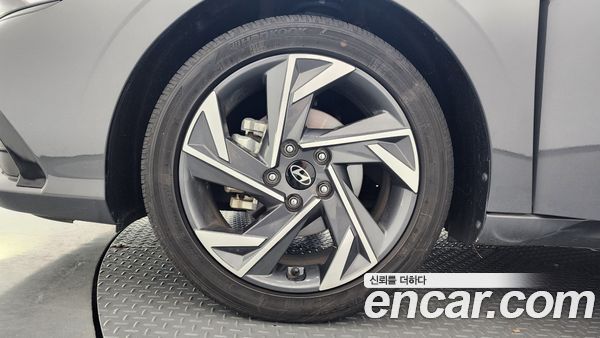 Hyundai Elantra 2024, фото 5
