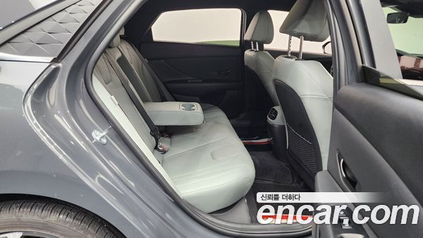 Hyundai Elantra 2024, фото 12
