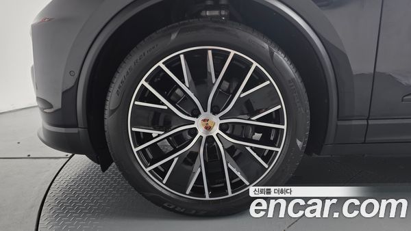 Porsche Macan 2025, фото 4