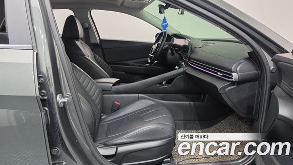Hyundai Elantra 2021, фото 16