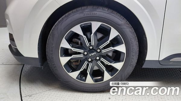 Kia Carnival 2023, фото 5