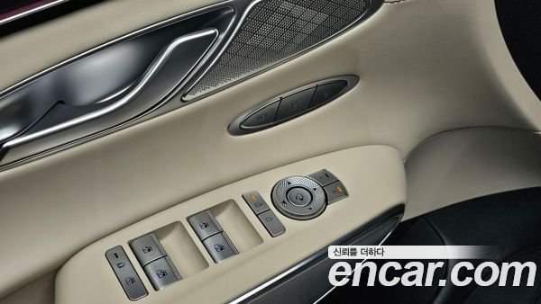 Genesis GV70 2025, фото 28