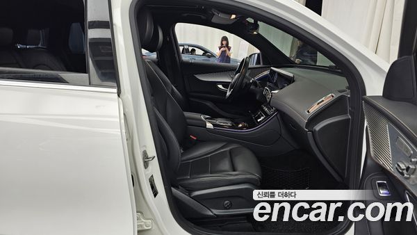 Mercedes-Benz EQC 2020, фото 16