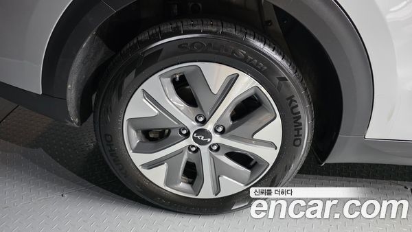 Kia Niro 2023, фото 4