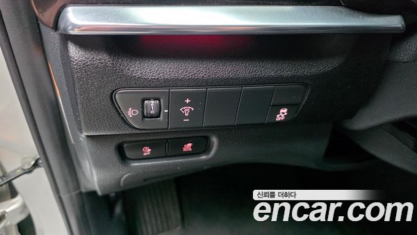 Kia Niro 2023, фото 28