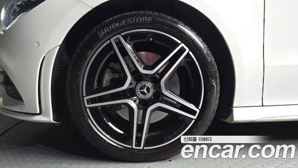 Mercedes-Benz CLA 2023, фото 4