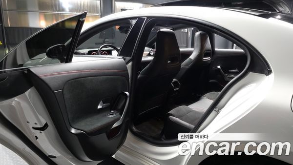 Mercedes-Benz CLA 2023, фото 15