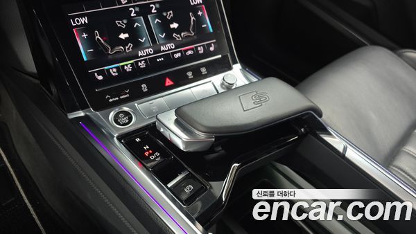 Audi e-tron 2022, фото 9