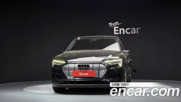 Audi e-tron 2021, фото 3