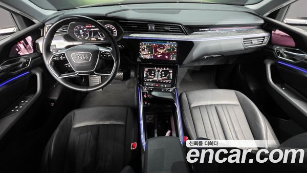 Audi e-tron 2021, фото 7