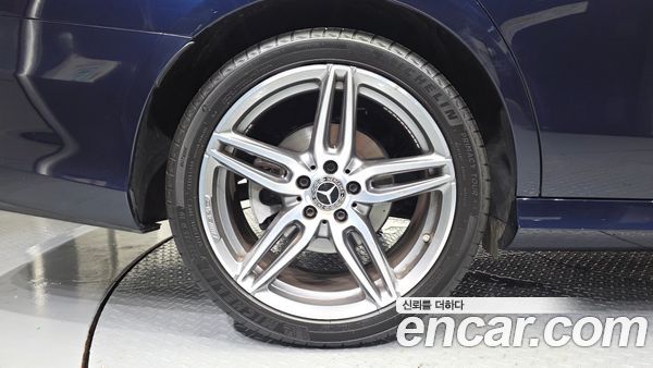 Mercedes-Benz E-Class 2020, фото 5