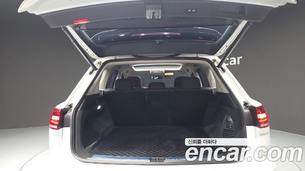 Volkswagen Touareg 2020, фото 20