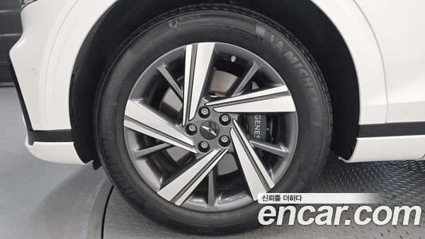 Genesis GV70 2025, фото 5
