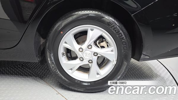 Hyundai Elantra 2021, фото 5