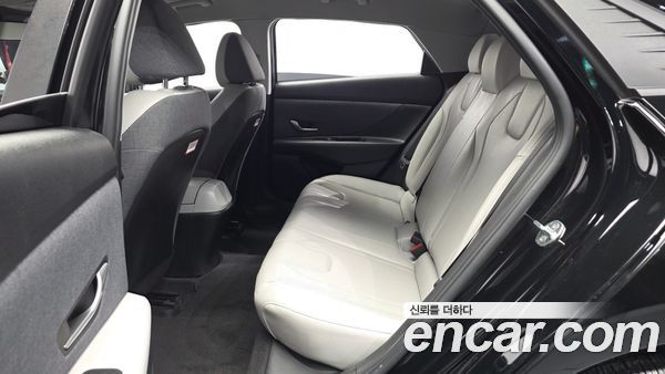 Hyundai Elantra 2021, фото 16