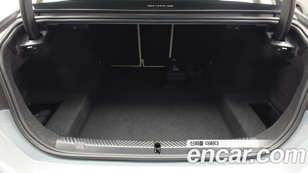 BMW 5 Series 2024, фото 26