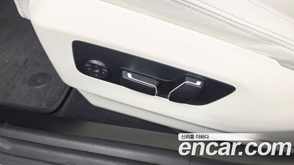 BMW 5 Series 2024, фото 32