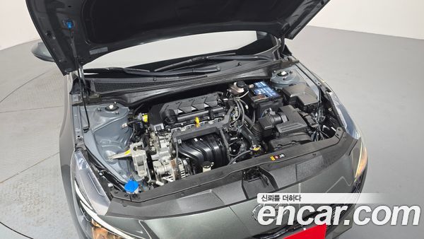 Hyundai Elantra 2021, фото 6
