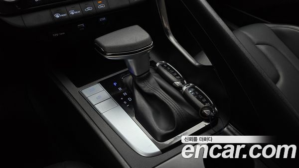 Hyundai Elantra 2021, фото 12