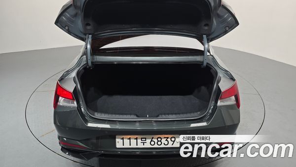 Hyundai Elantra 2021, фото 21