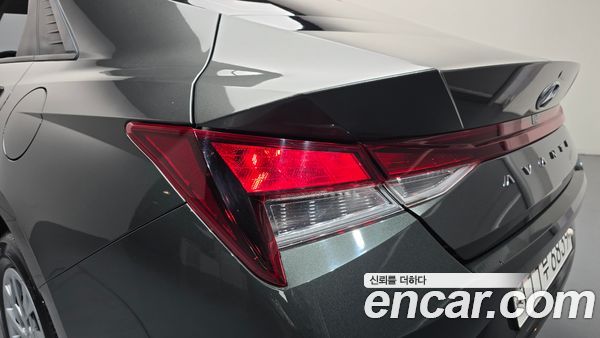 Hyundai Elantra 2021, фото 9