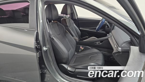 Hyundai Elantra 2021, фото 16