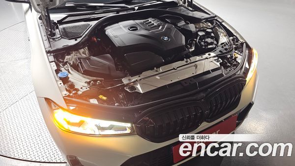 BMW 3 Series 2024, фото 5