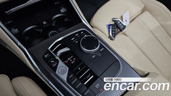 BMW 3 Series 2024, фото 11